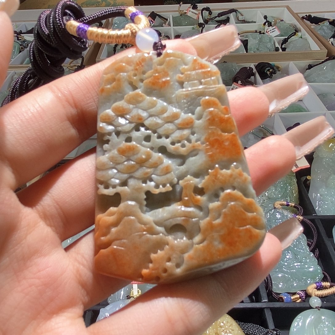 翡翠颈饰未镶嵌天然