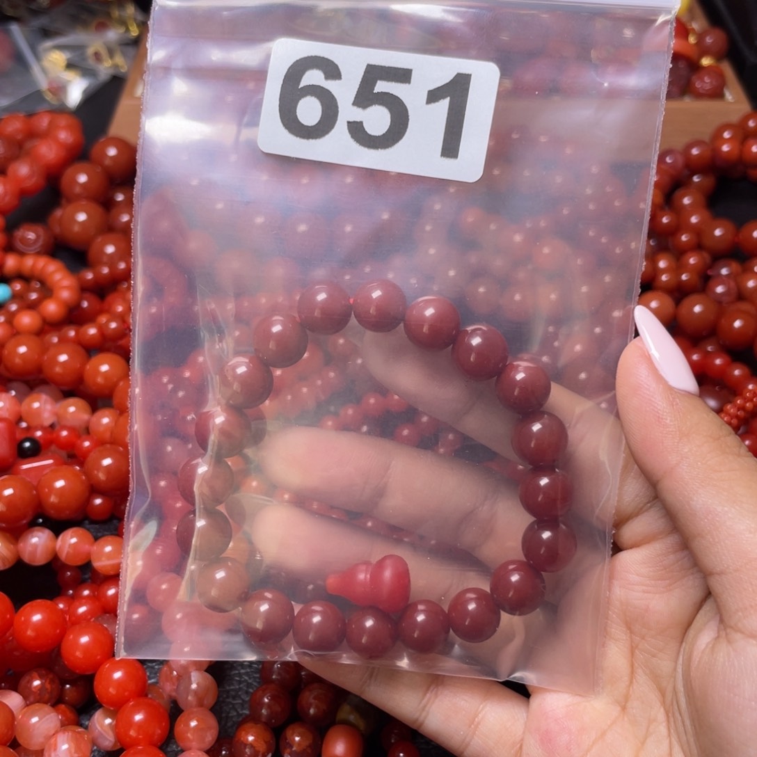 南红玛瑙手链未镶嵌遽*