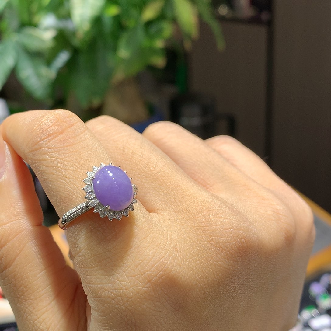 翡翠吊坠(不含链)18K金镶嵌诺****）