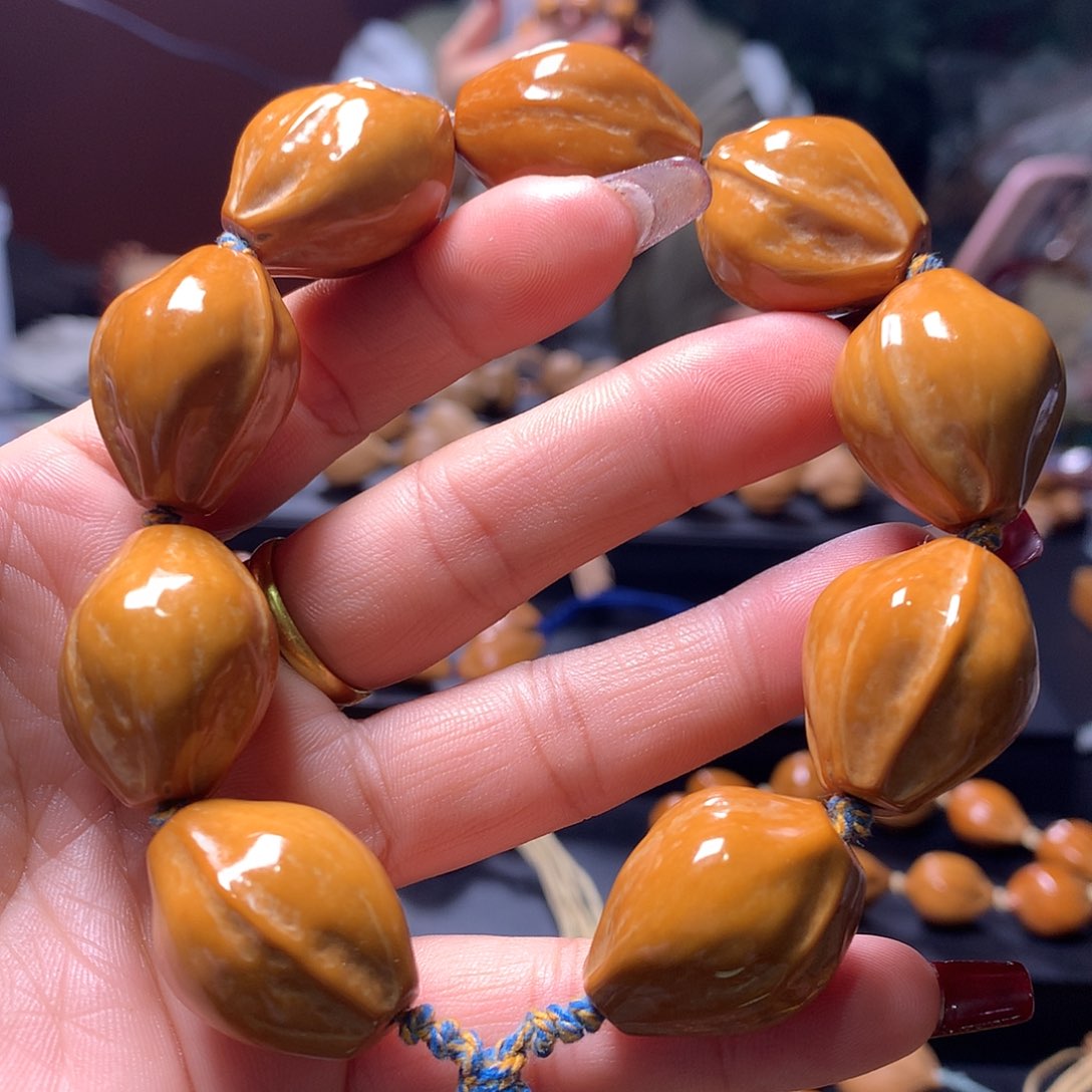 橄榄核手串/手链龙*?三花手串