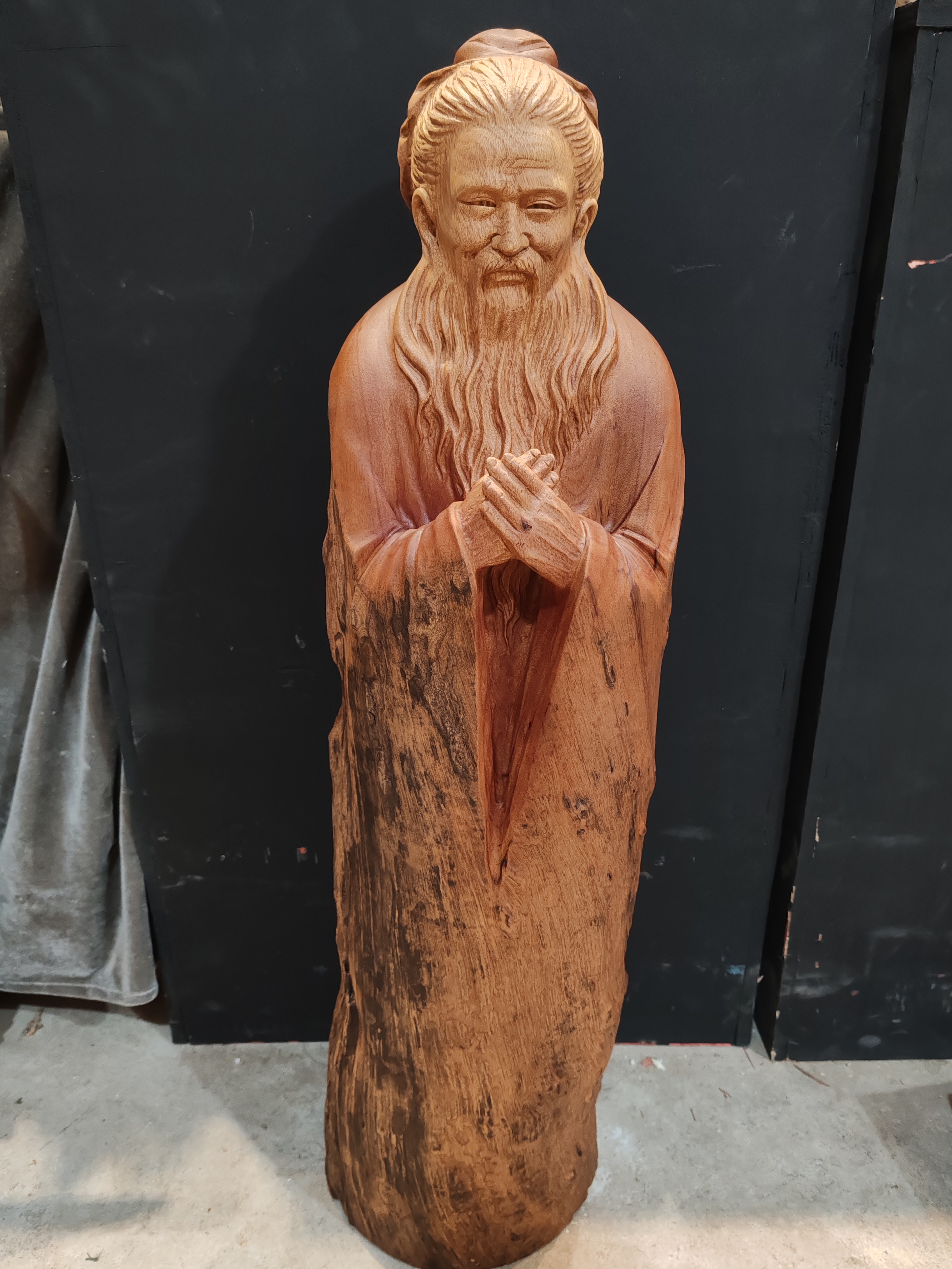 香樟木人物雕刻摆件