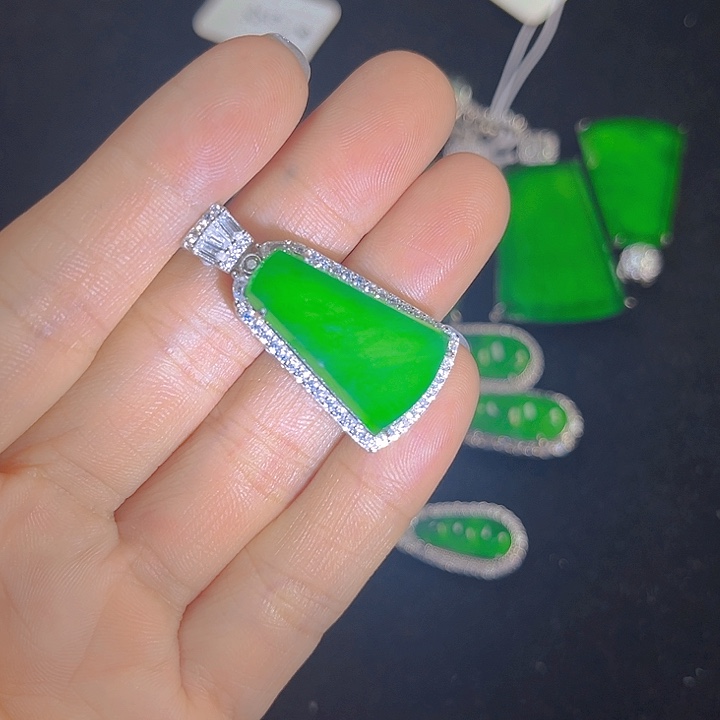 翡翠吊坠(不含链)银S925镶嵌