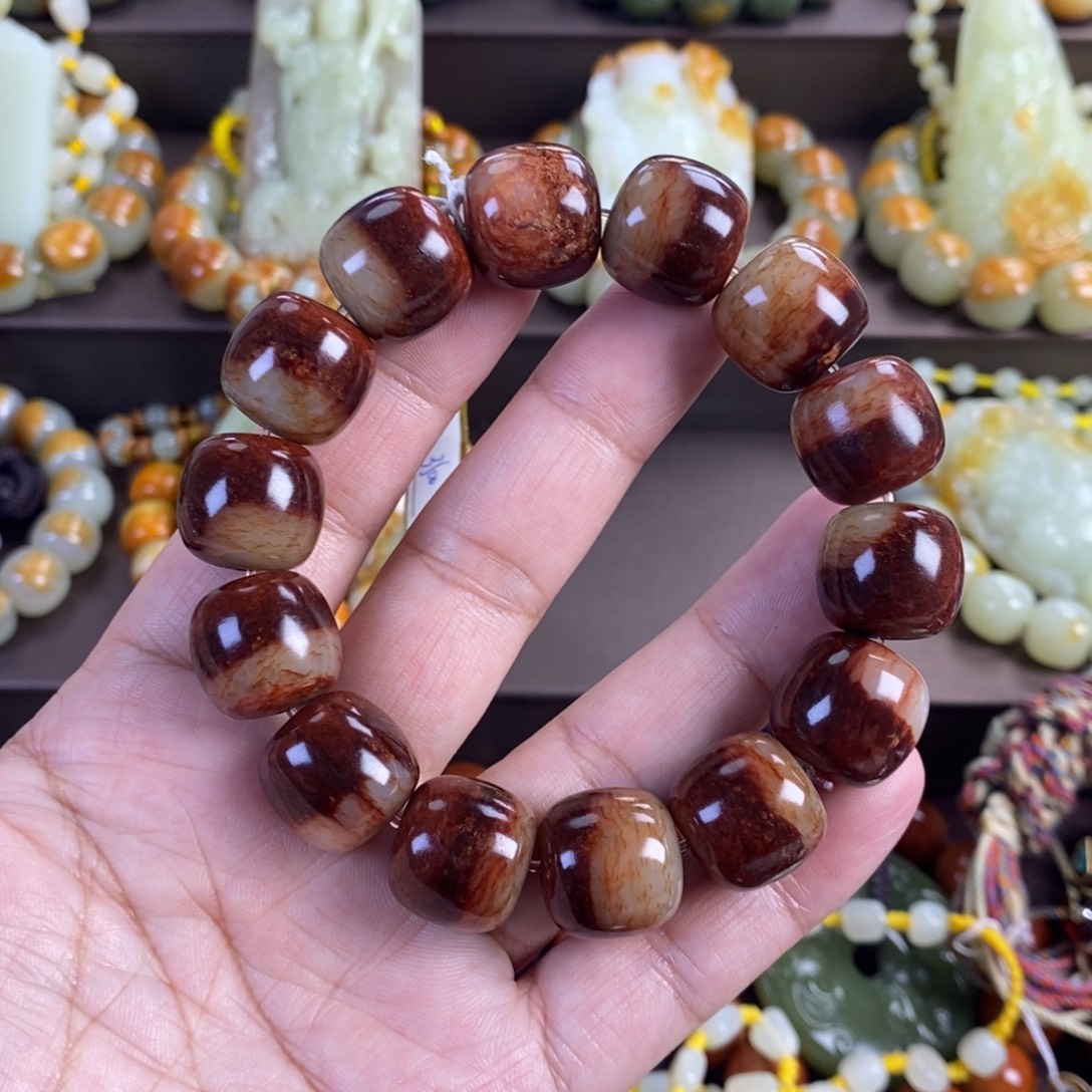 透闪石质玉未镶嵌手串