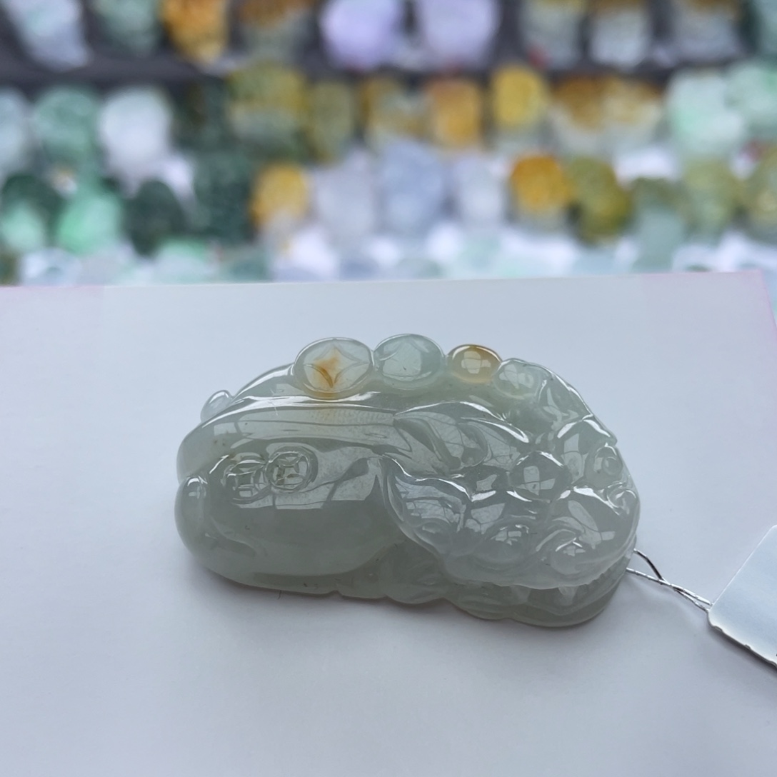 翡翠颈饰未镶嵌貔貅