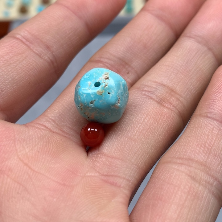 南红玛瑙配饰未镶嵌