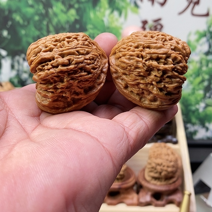 文玩核桃吊坠༺****拉丝凹底南疆石