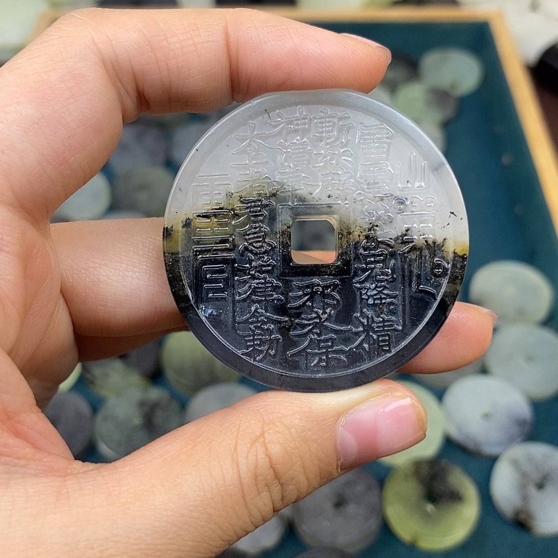 蛇纹石玉颈饰未镶嵌31