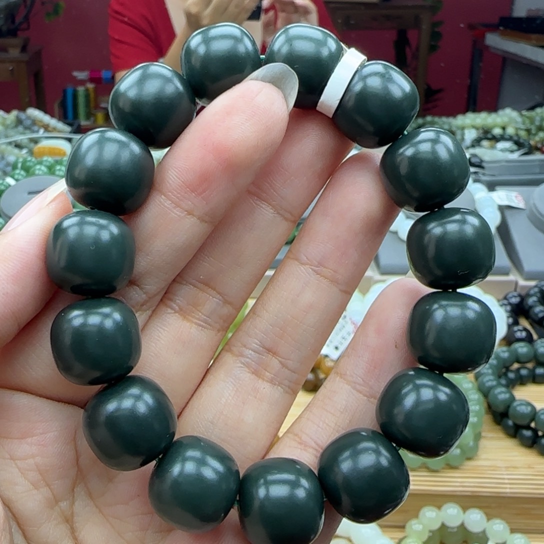 手链未镶嵌和田玉