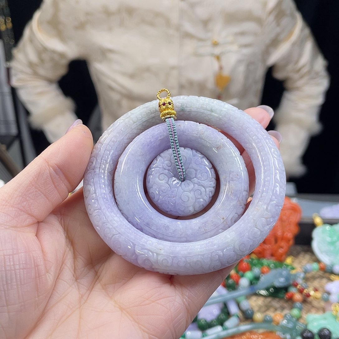 翡翠手镯未镶嵌代编织