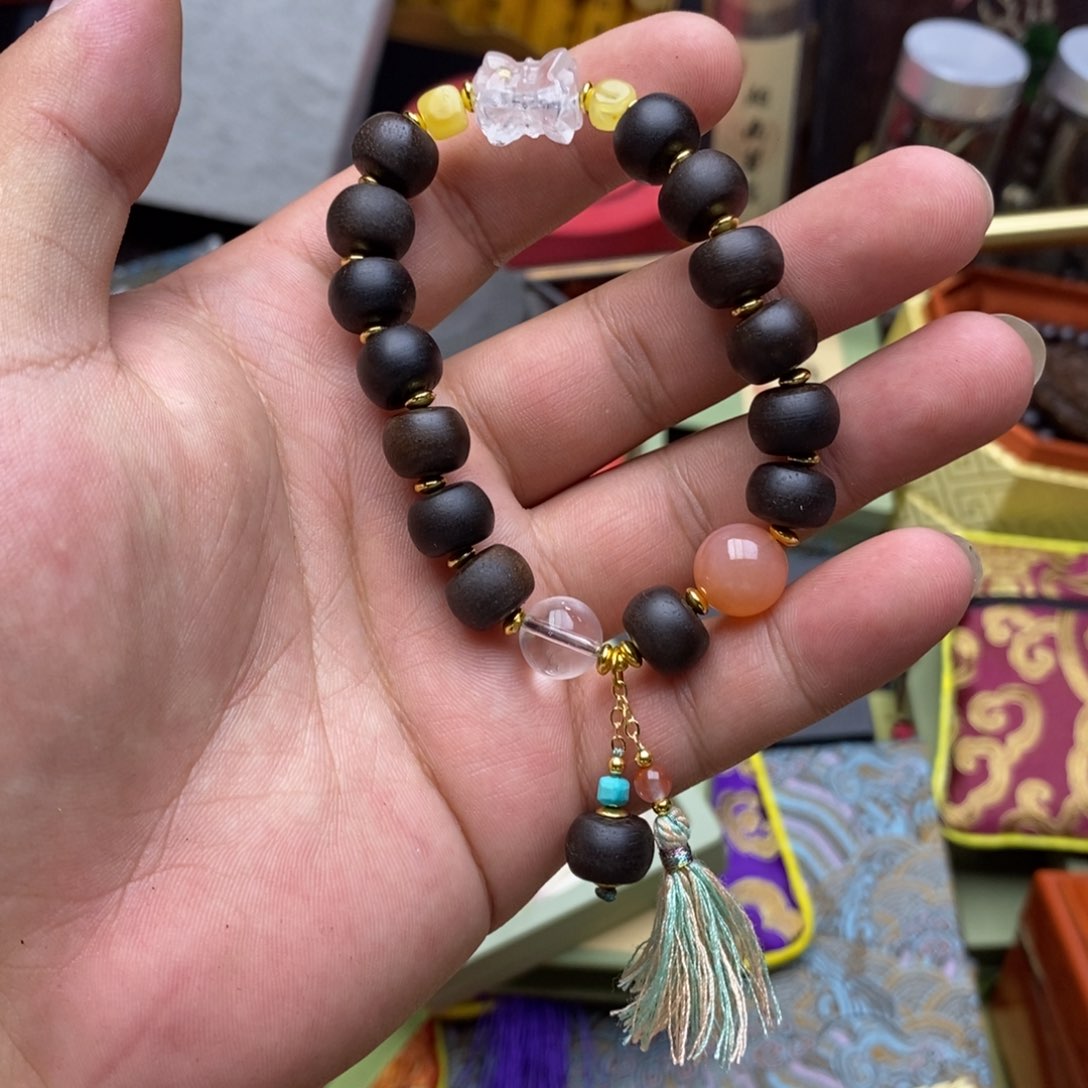 大叶紫檀（黑酸枝木类）