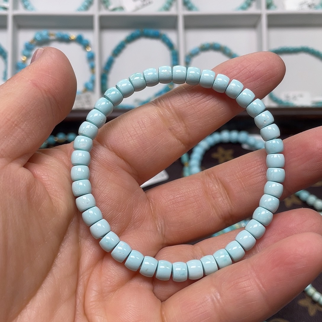 烨***霖绿松石未镶嵌珠宝奇石