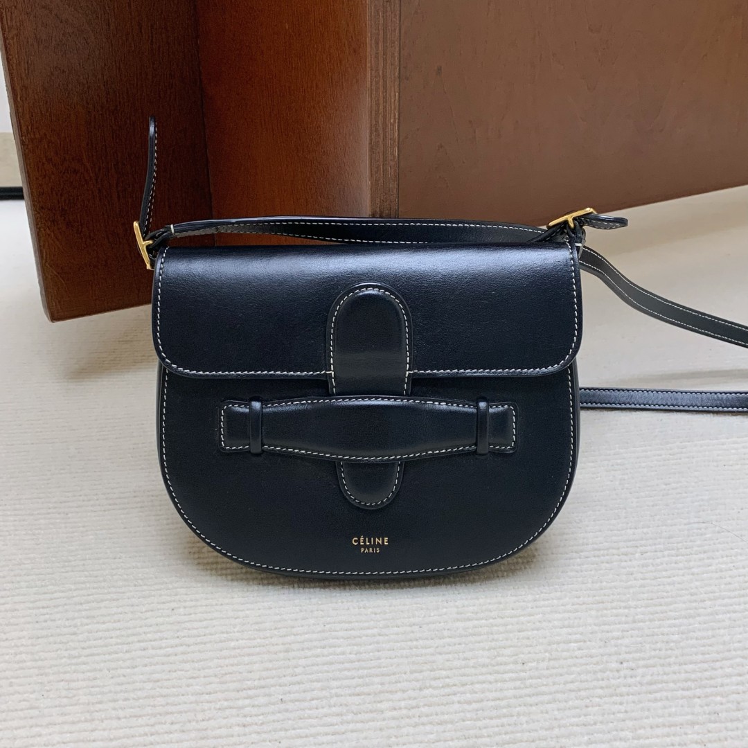 99新 Celine/思琳 【98新】Celine 马鞍包