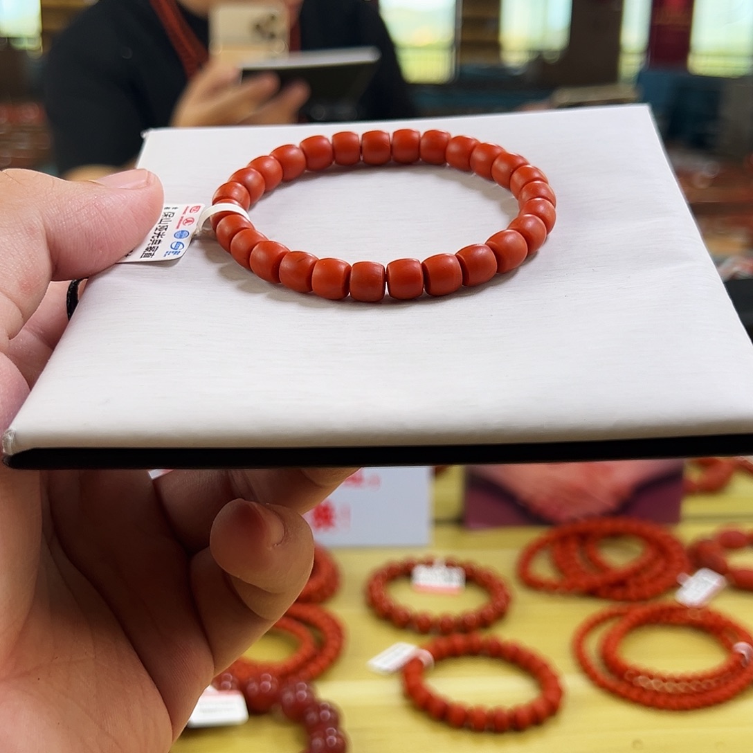南红玛瑙未镶嵌手链