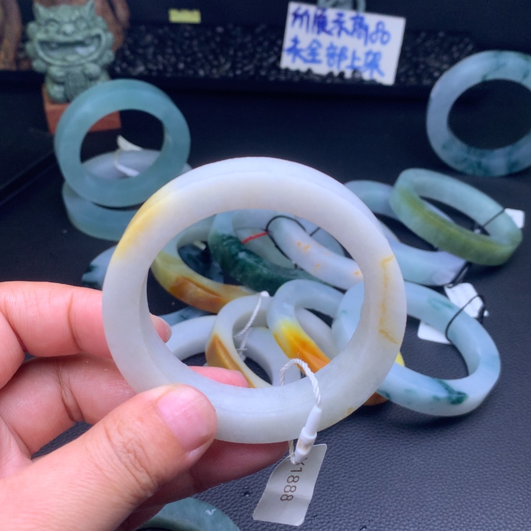 定制翡翠正未镶嵌