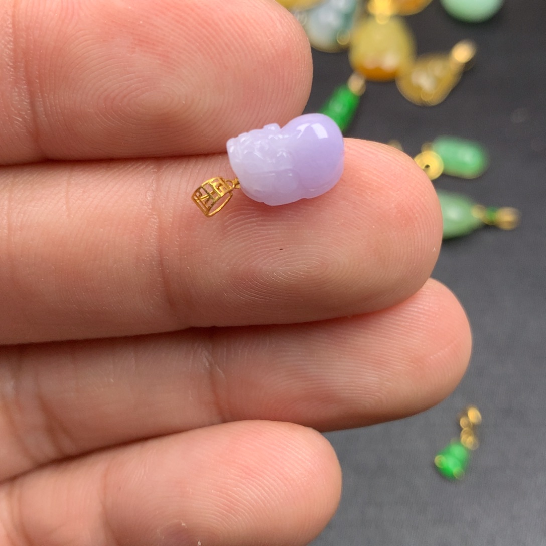 【闪购商品】颈饰18K金镶嵌翡翠翡翠