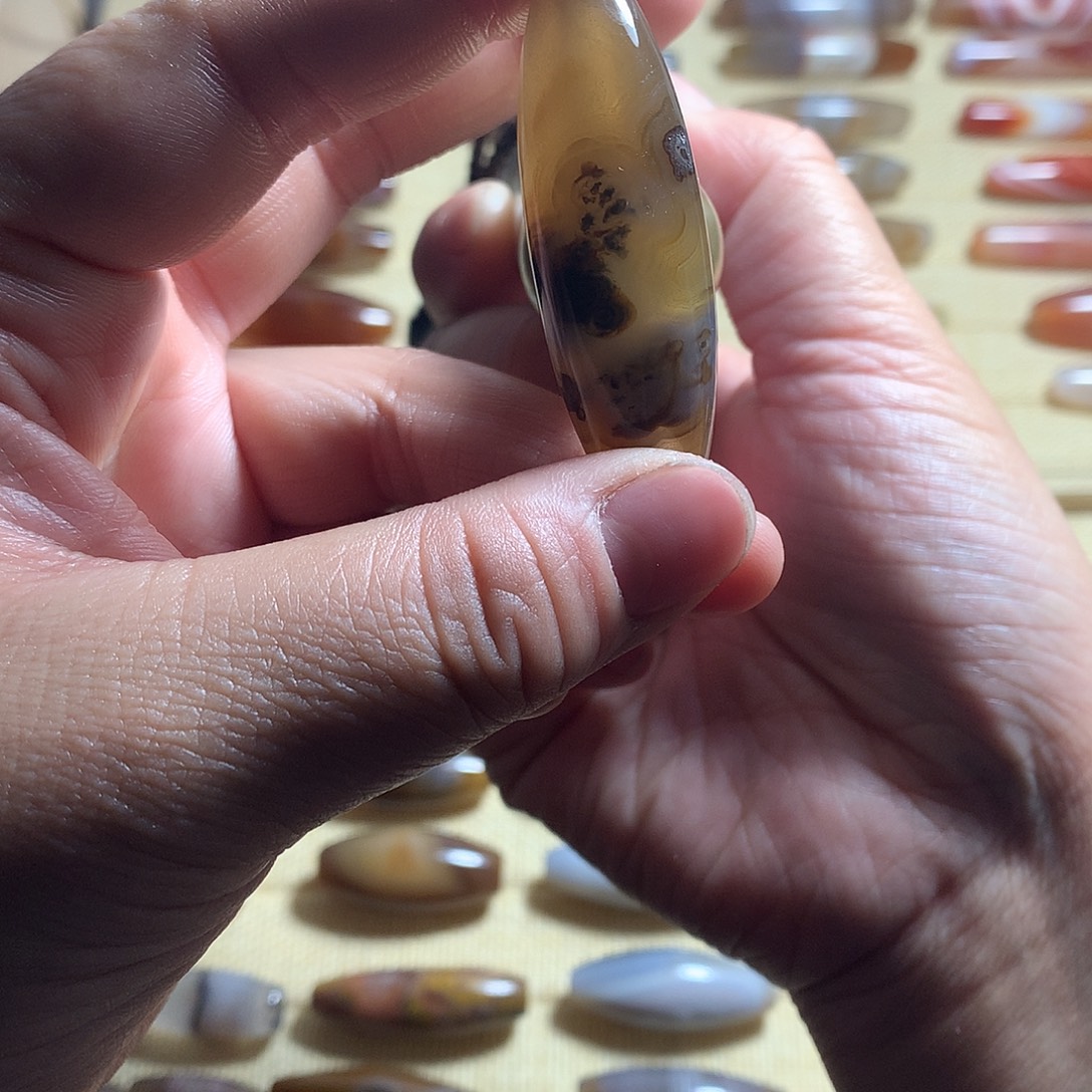 玛瑙/玉髓未镶嵌颈饰