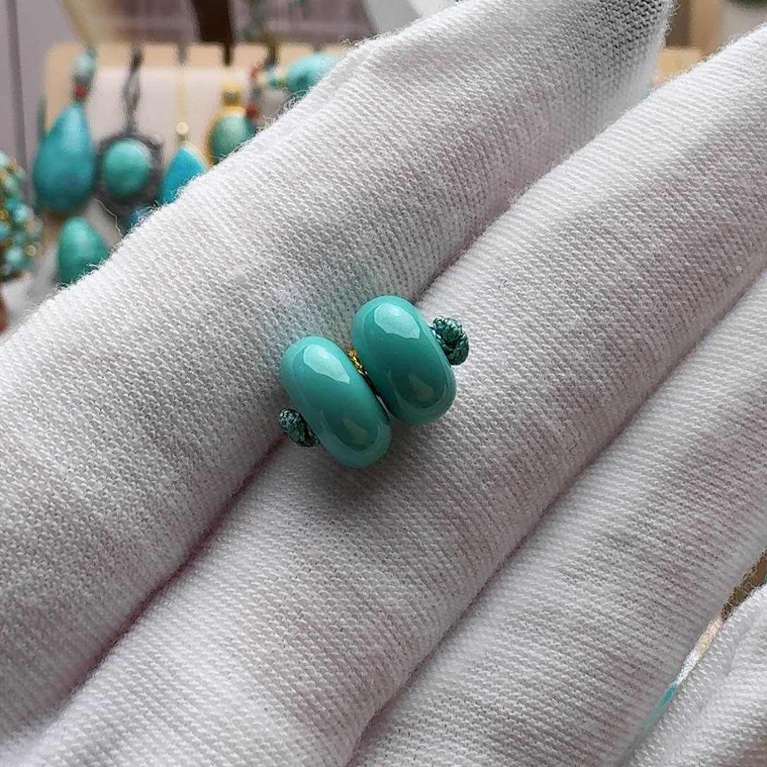 绿松石配饰未镶嵌