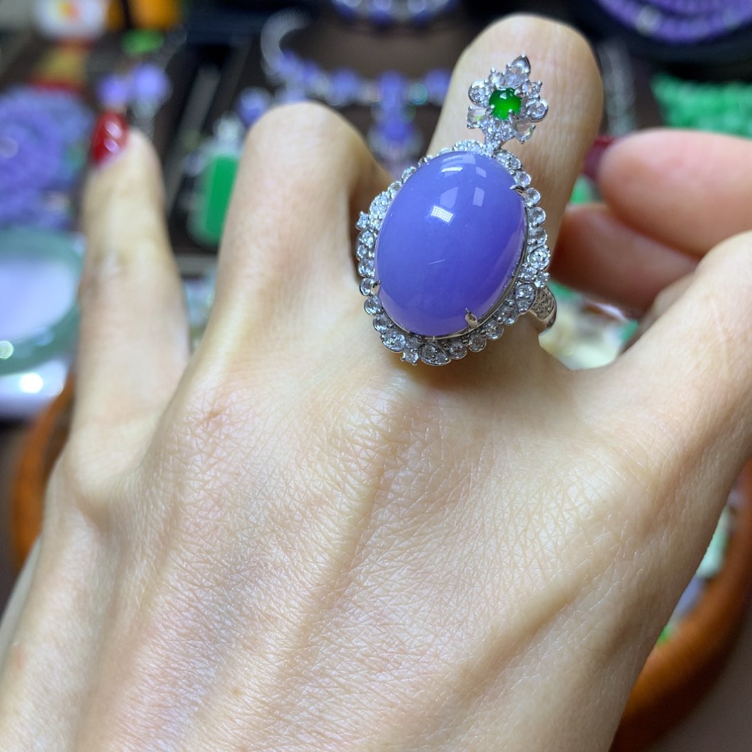 【闪购商品】翡翠颈饰18K金镶嵌翡翠