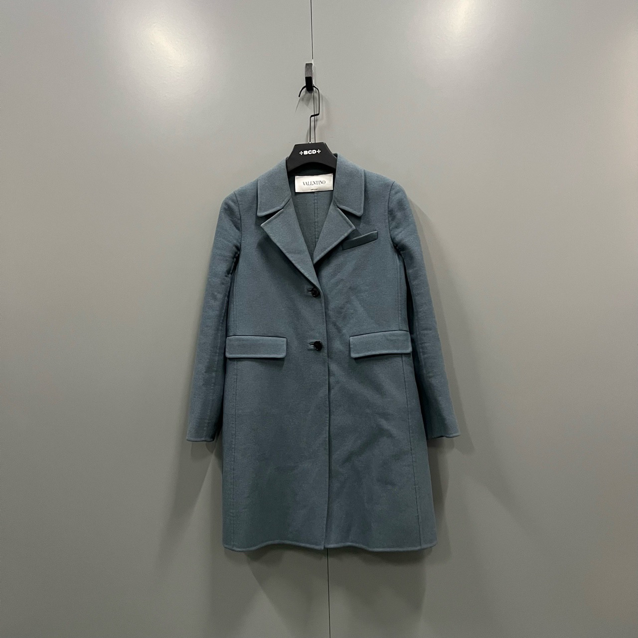 （bb）120 华伦天奴 翻领大衣 40码/95新/30000/衣架防尘袋/603588