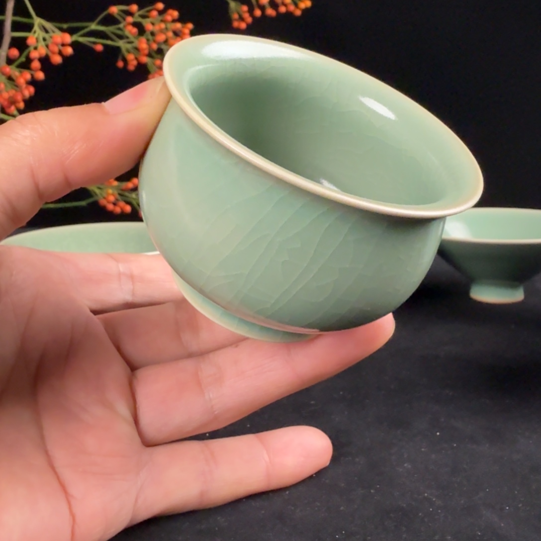 摆件汝瓷青绿釉缸杯