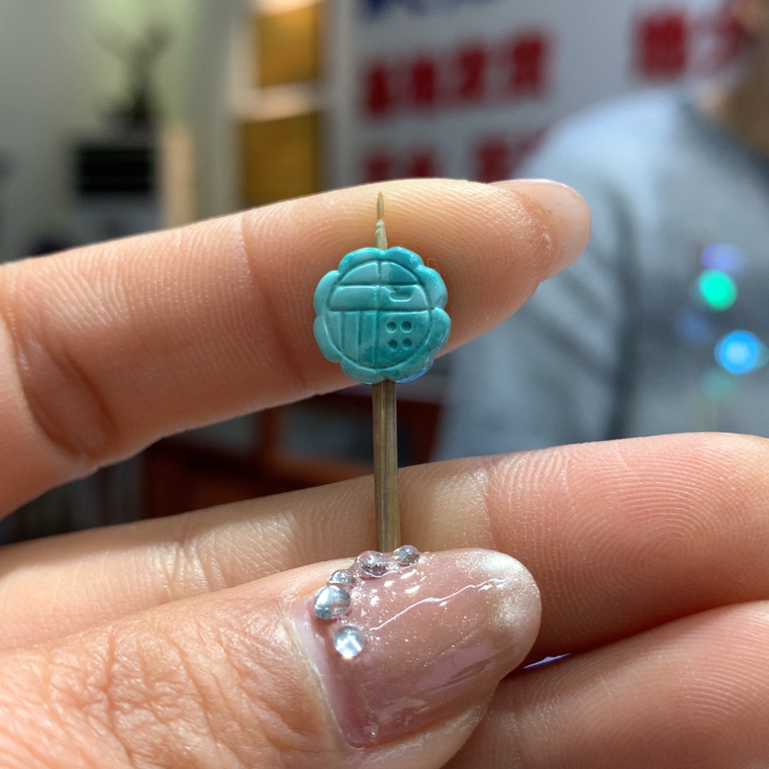 绿松石配饰未镶嵌