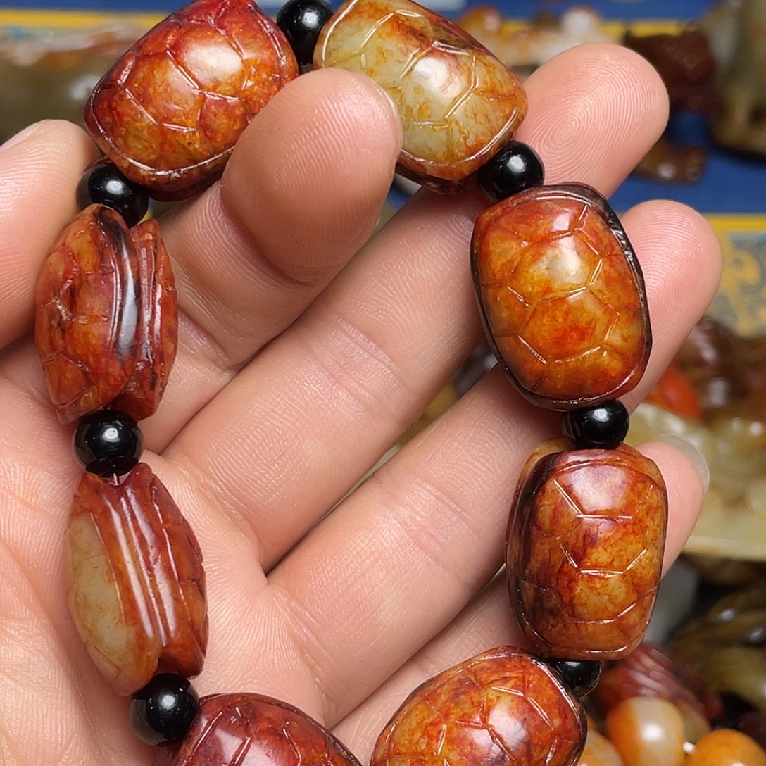 香***哥和田玉未镶嵌挂件