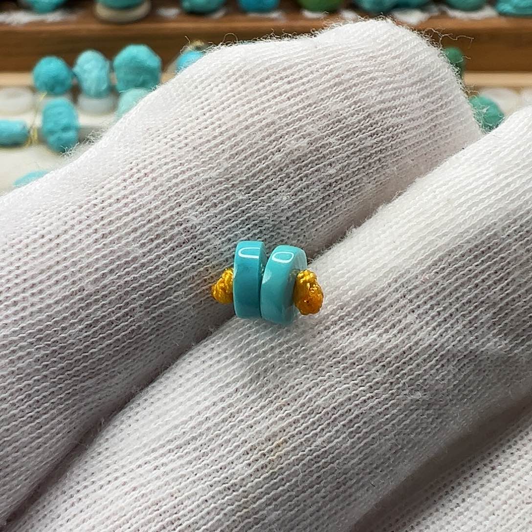 绿松石配饰未镶嵌