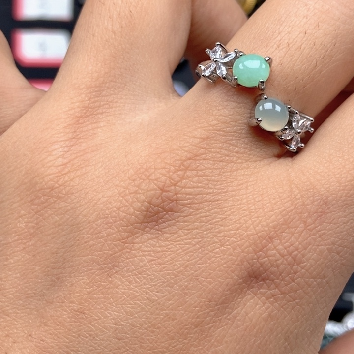 翡翠未镶嵌戒指戒指