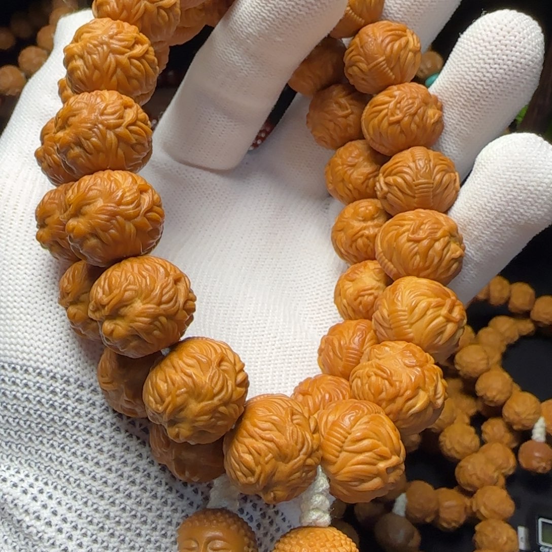 麟***猴头核桃吊坠猴头