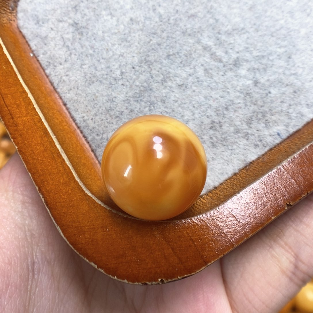 蜜蜡裸石未镶嵌?***心蜜蜡裸珠