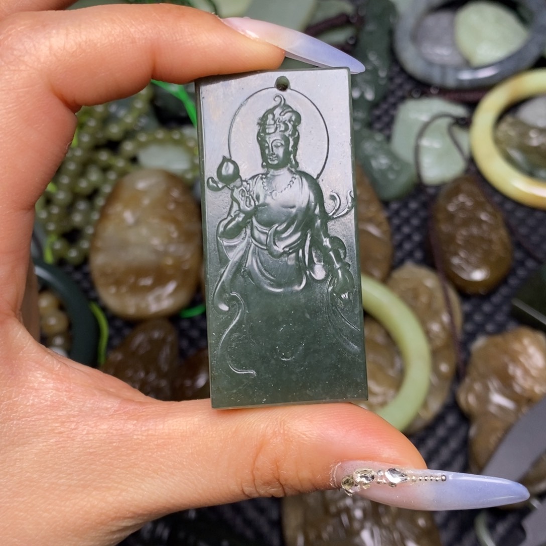 和田玉颈饰未镶嵌