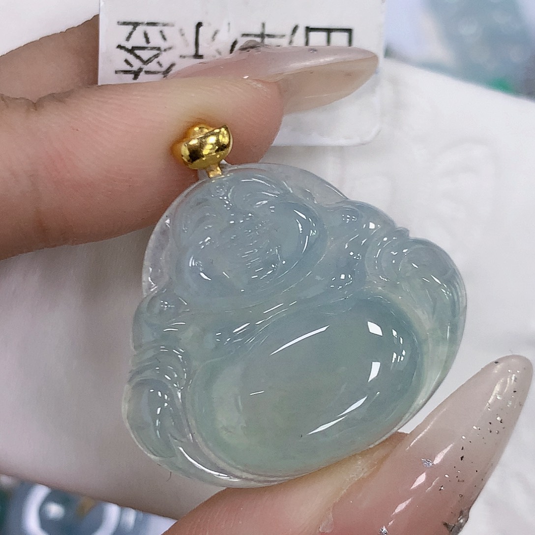 颈饰18K金镶嵌翡翠