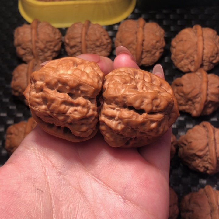 ****长把件文玩核桃蛤蟆