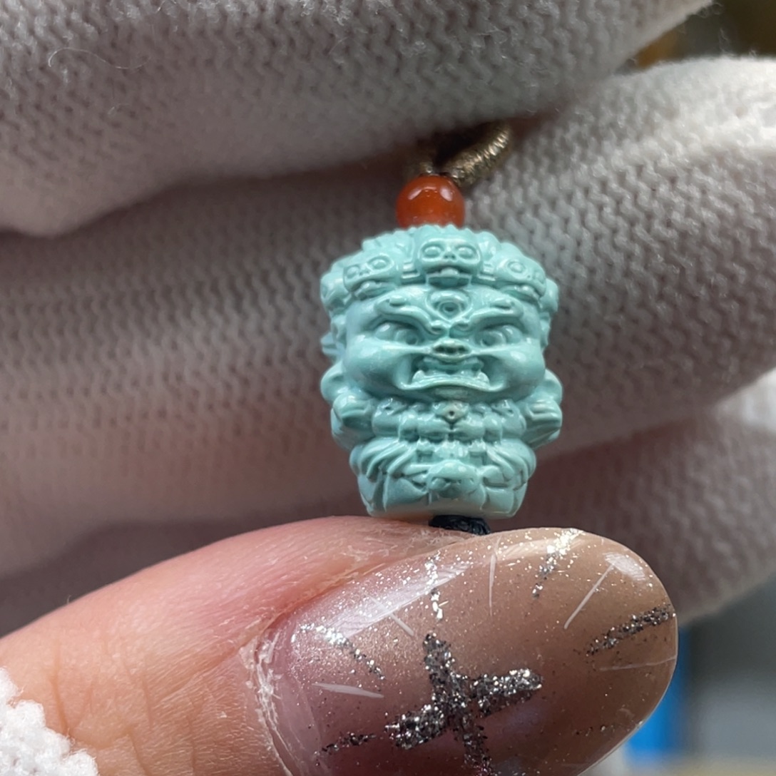 绿松石未镶嵌挂件