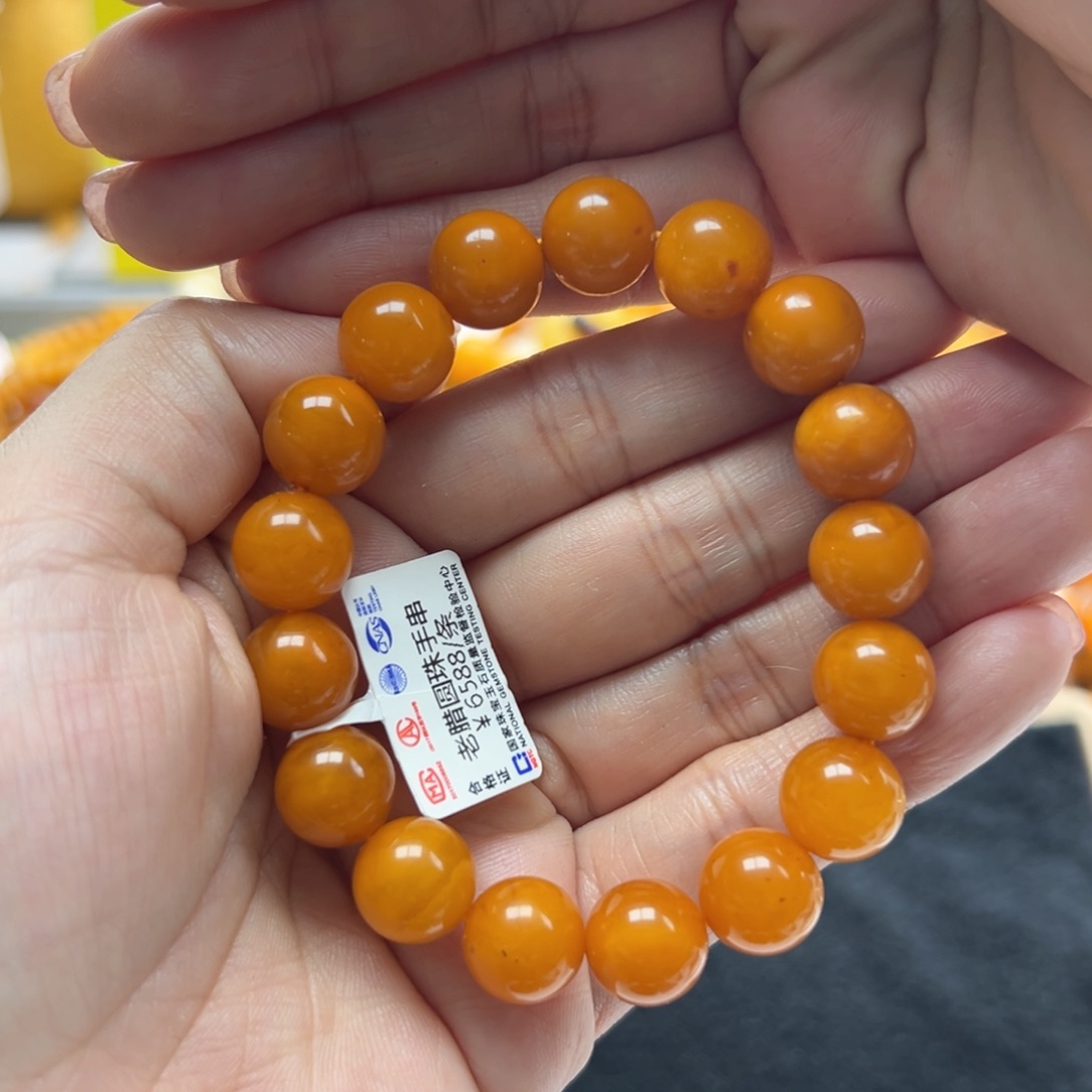 琥珀珠宝奇石未镶嵌