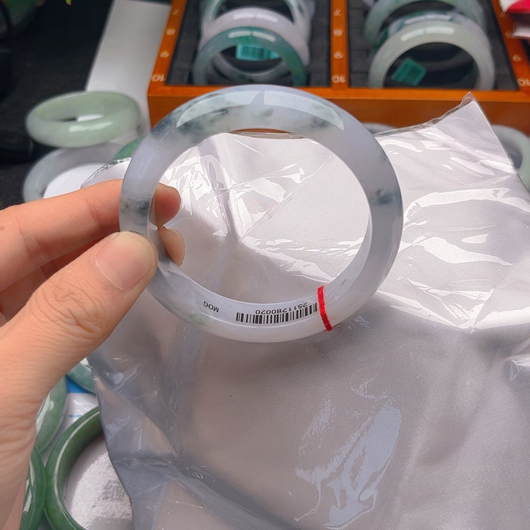 未镶嵌手镯翡翠?****多103