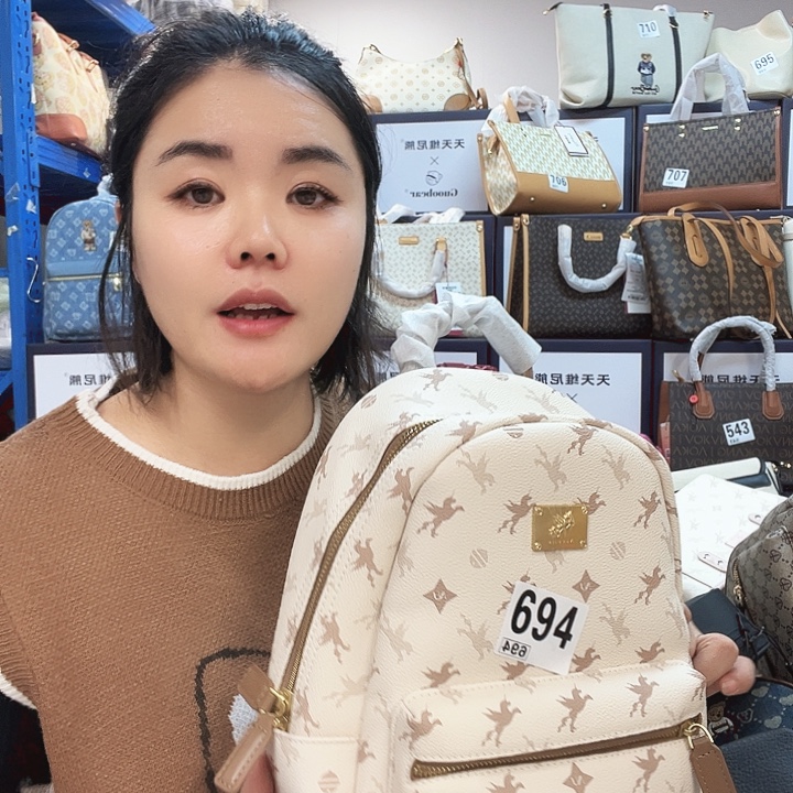 PVC包包包包包包包包吧