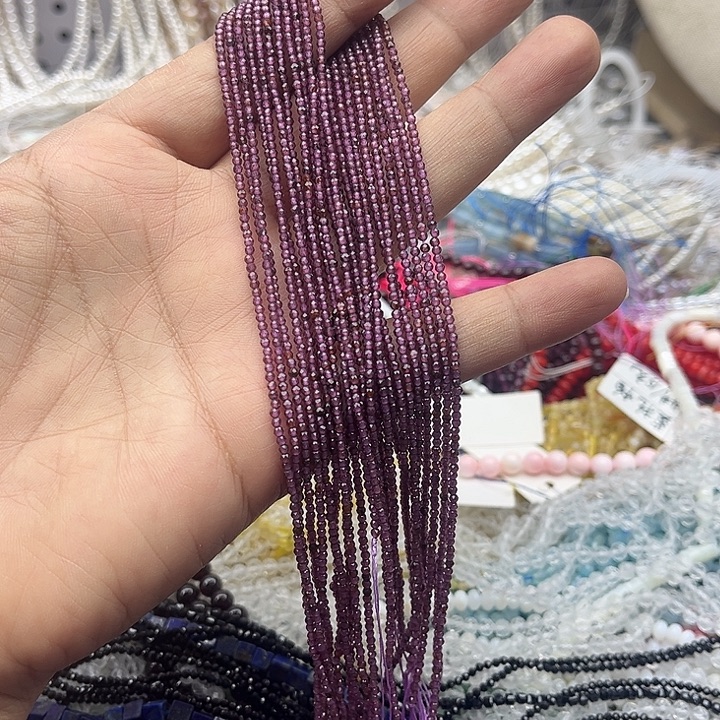 玛瑙/玉髓未镶嵌珠宝半成品一条2mm左右紫牙乌石榴石刻面