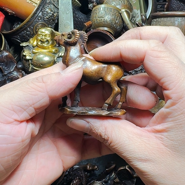 铜器摆件收收藏藏