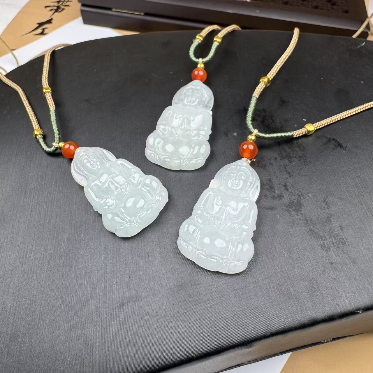 李书锦保真天然翡翠小观音吊坠 A0083120 【拍一发一】多样性发货