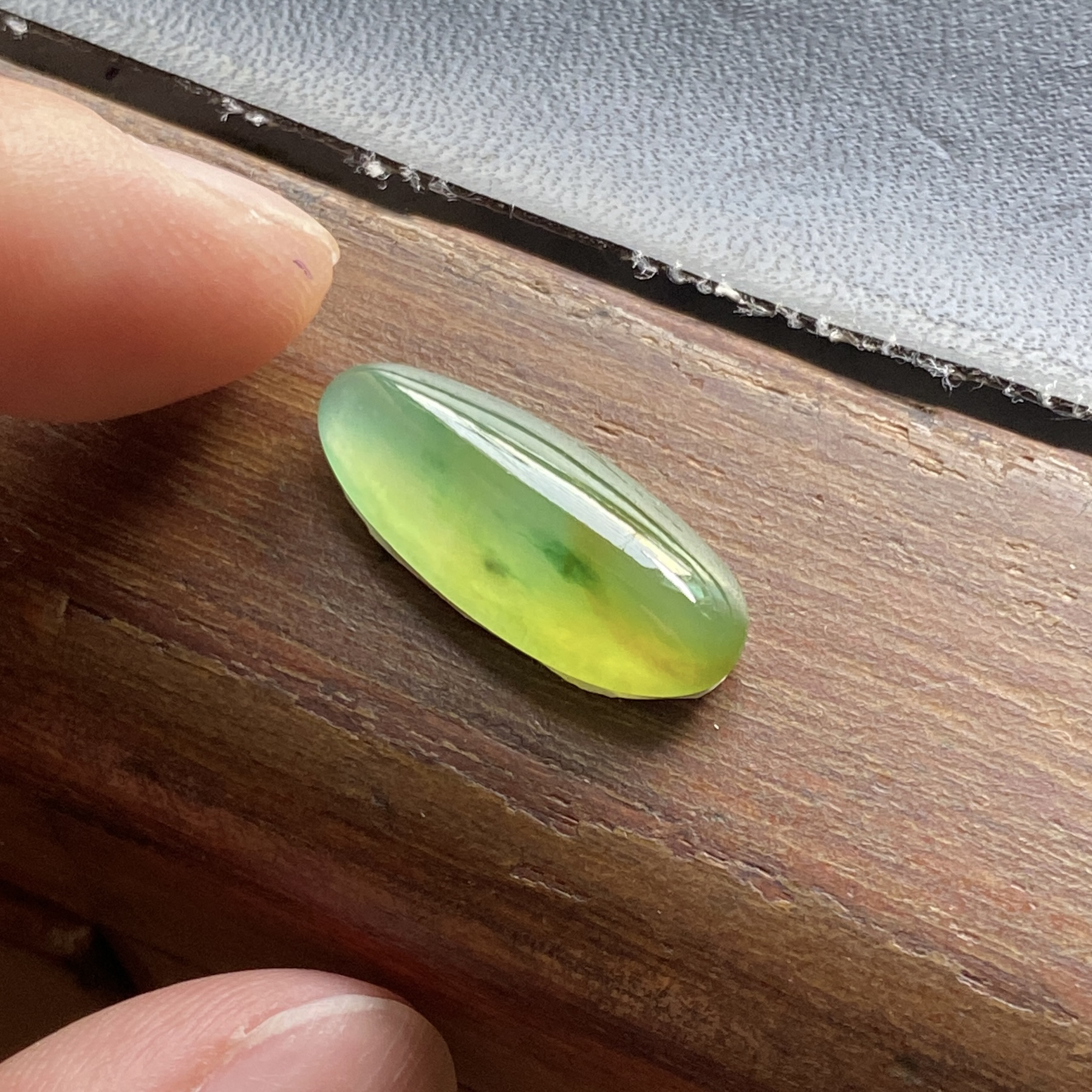 正冰种黄加绿三彩蛋面马眼型戒指吊坠精品镶嵌款23.5-9.8-5.7mm