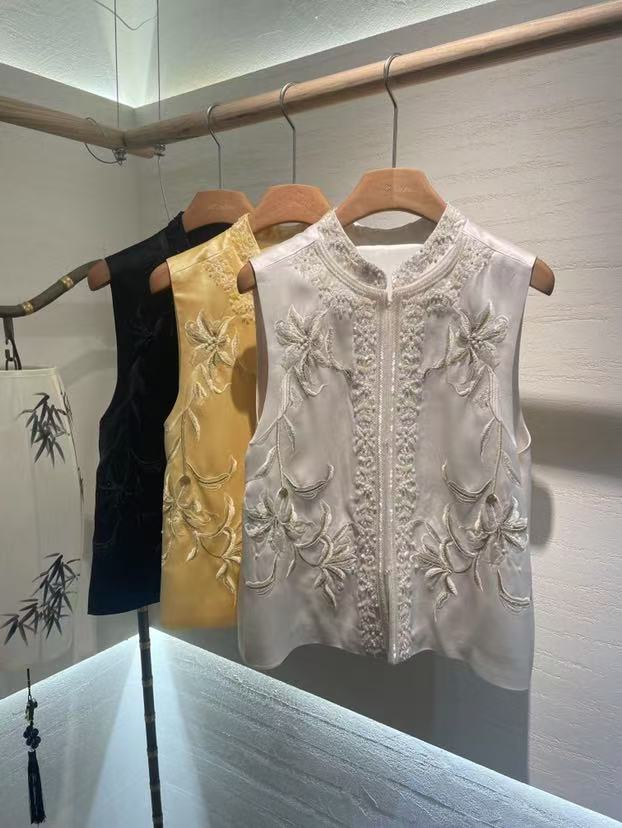 （小雨推荐）2025年新款时尚修身百搭小香风无袖真丝马甲