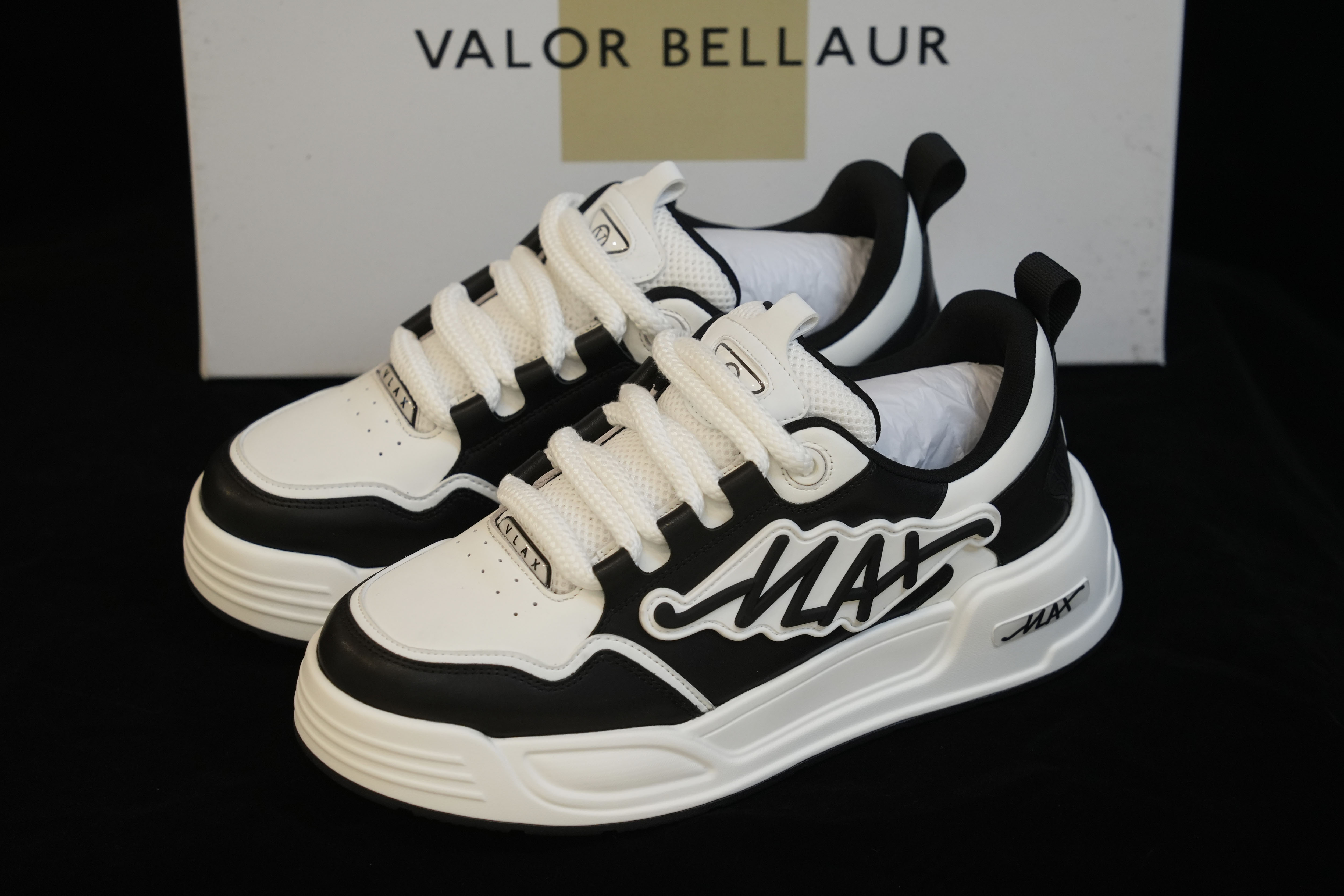 轻奢时尚休闲潮流舒适男士百搭休闲板鞋