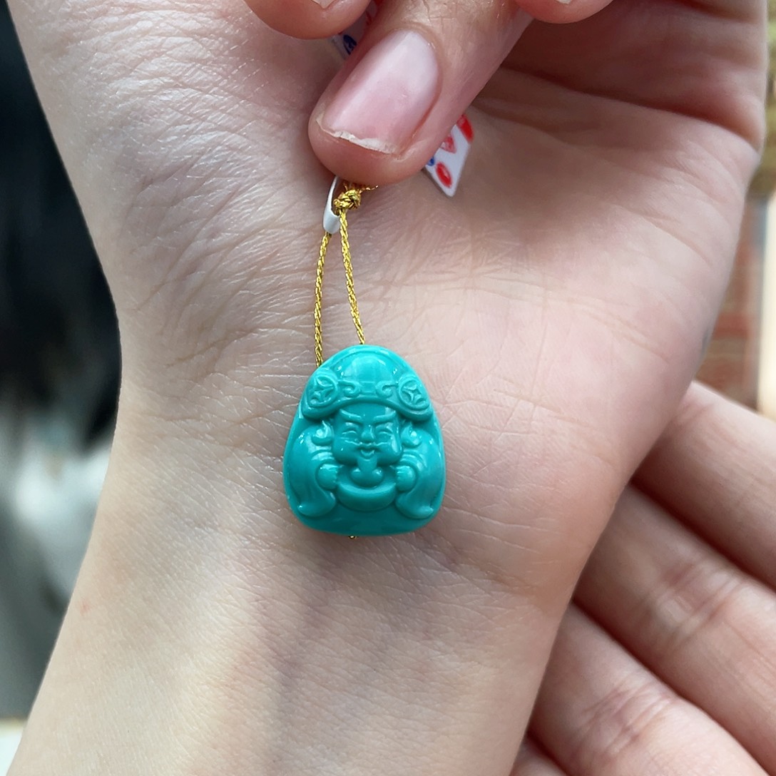 绿松石颈饰未镶嵌