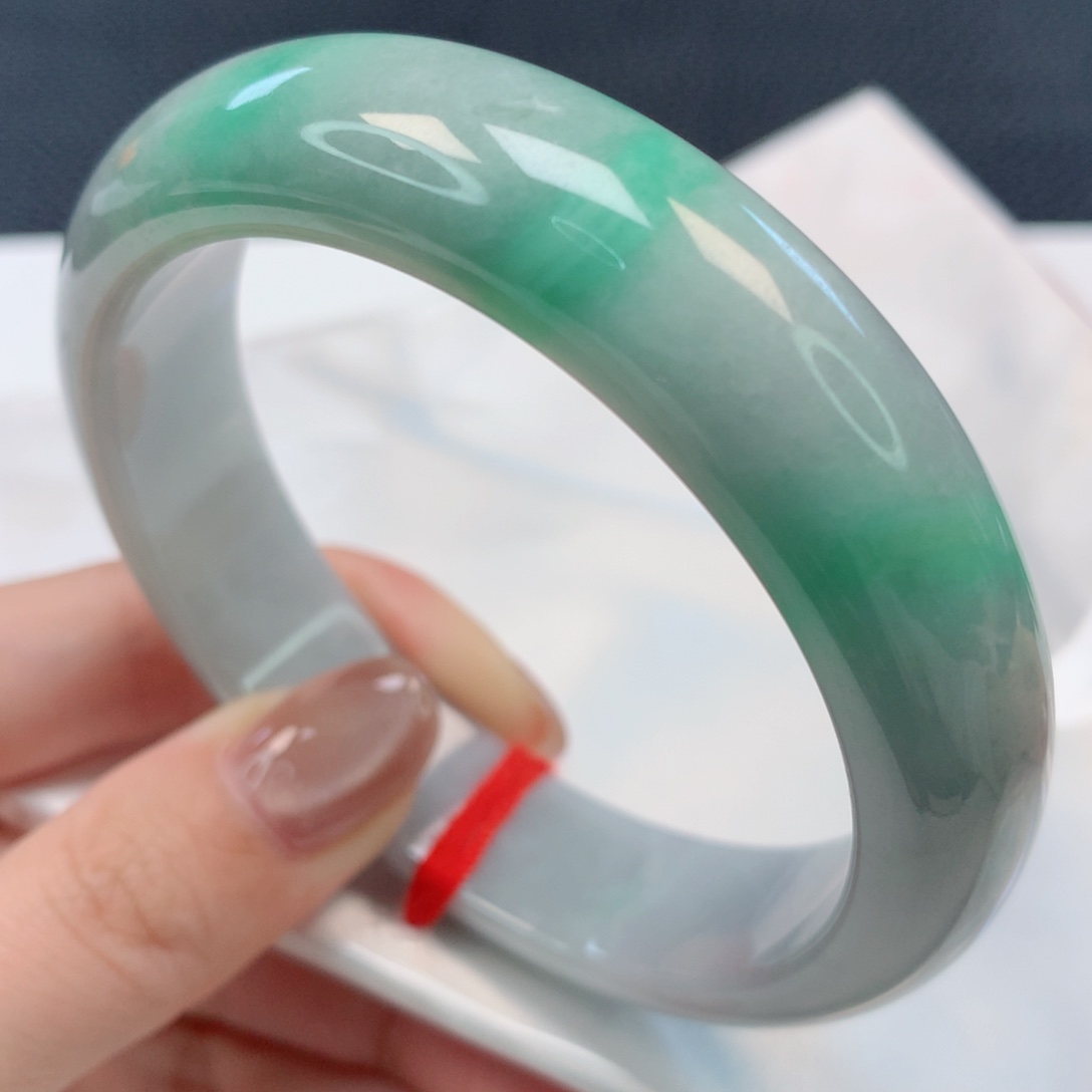 【闪购商品】翡翠手镯未镶嵌61圈