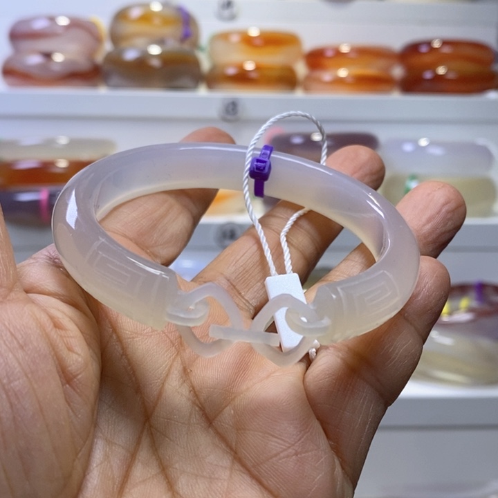 玛瑙/玉髓手镯未镶嵌