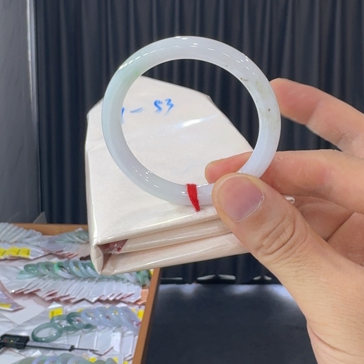 翡翠手镯未镶嵌纯天然缅甸翡翠A货买断