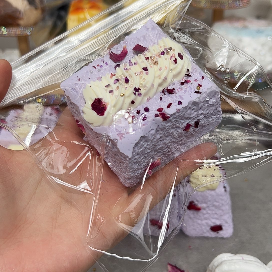 硅胶乳膏芋泥玫瑰方吐司190g