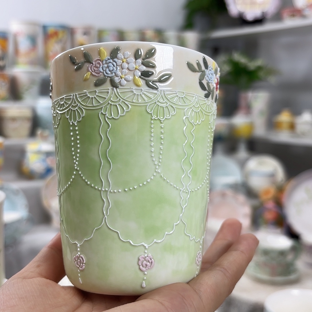 手绘高温釉下彩陶瓷