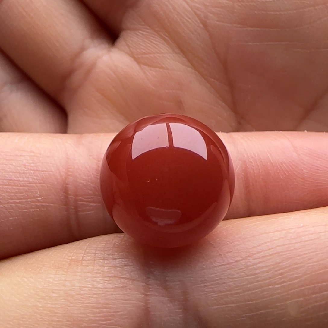 南红玛瑙圆珠14.6未镶嵌孔马牙